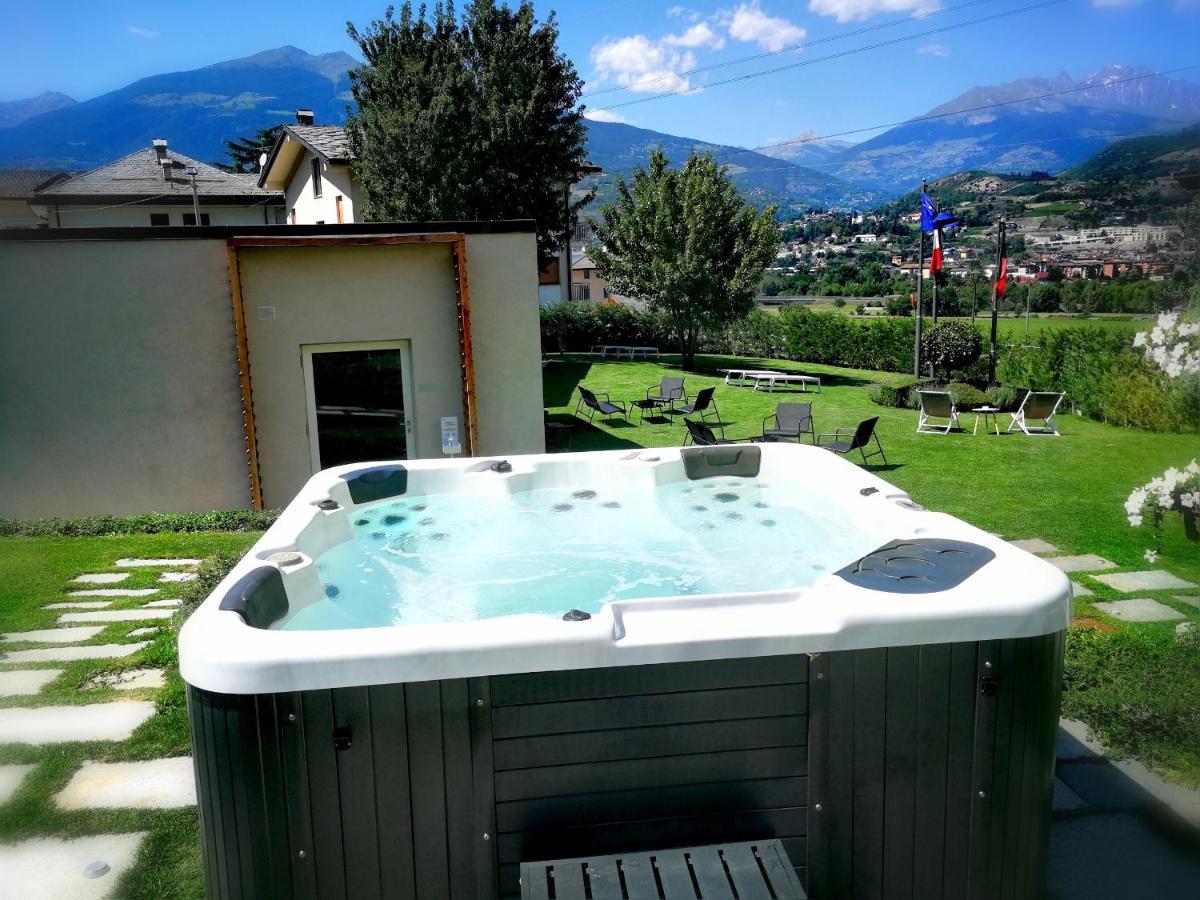 Hotel Diana Jardin Et Spa Aosta Exterior photo